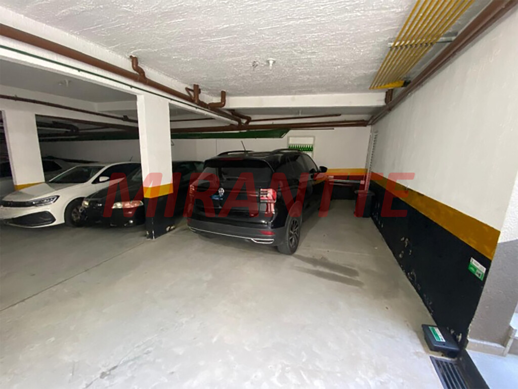 Cond. fechado de 100m² com 2 quartos em Santa Teresinha