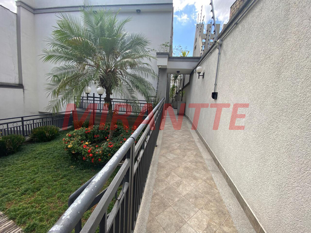 Cond. fechado de 100m² com 2 quartos em Santa Teresinha