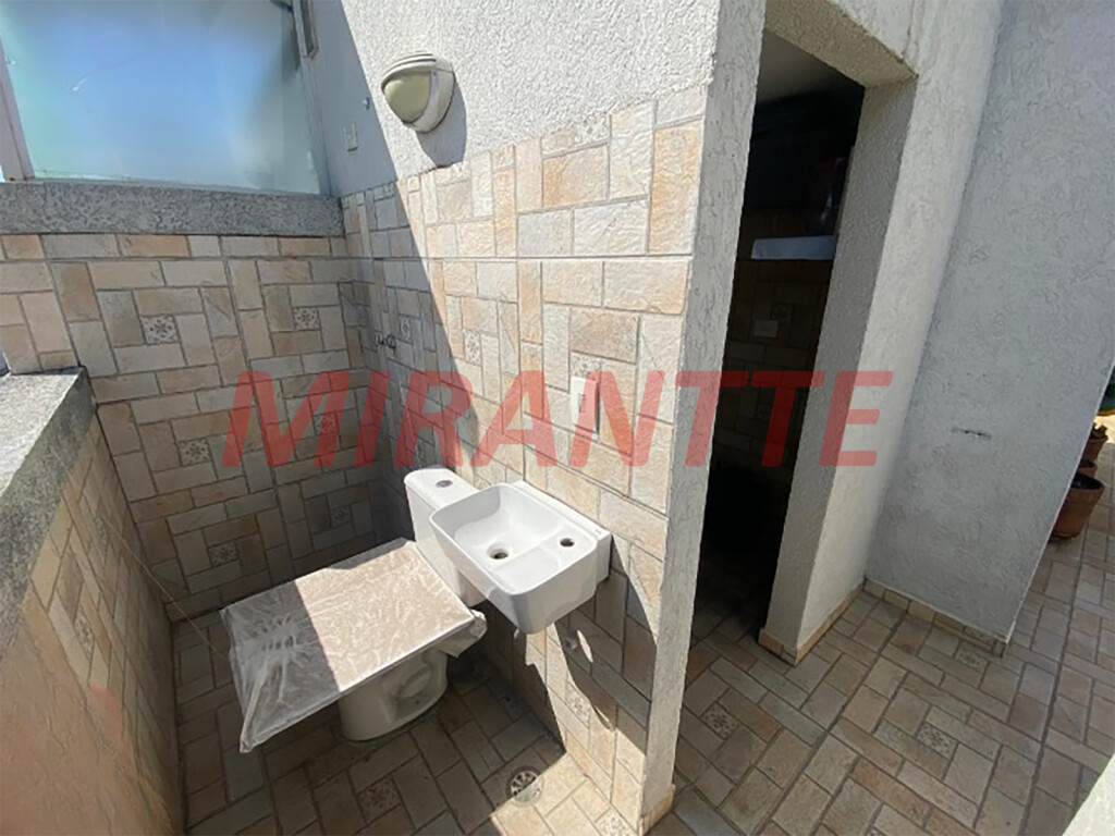 Cond. fechado de 100m² com 2 quartos em Santa Teresinha