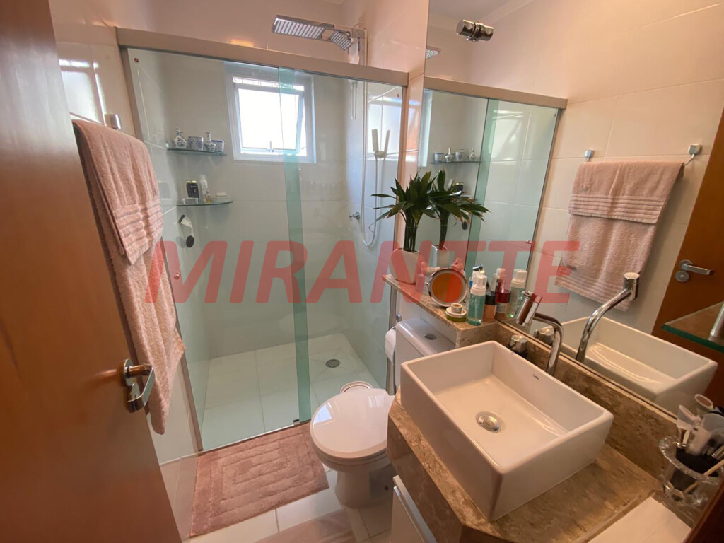 Cond. fechado de 100m² com 2 quartos em Santa Teresinha