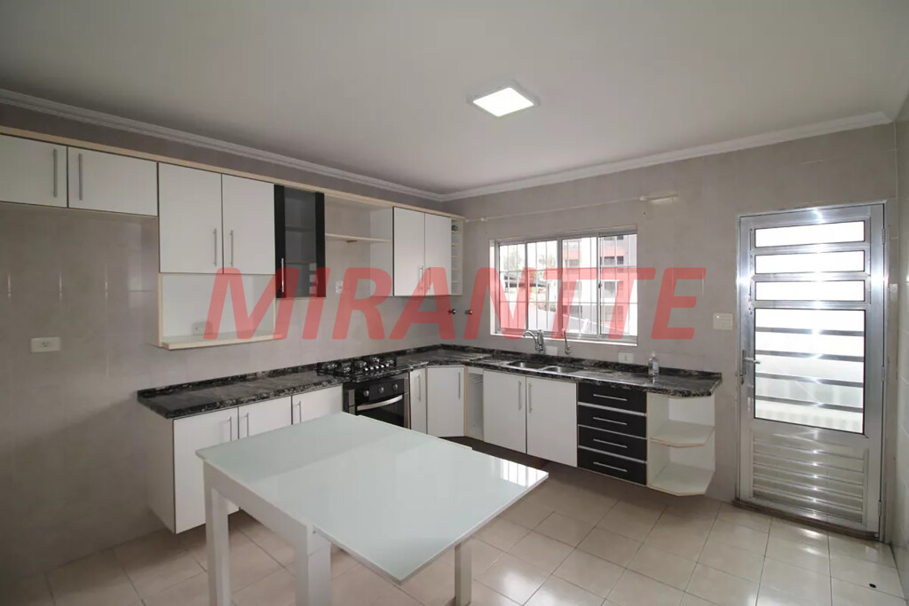 Sobrado de 105m² com 2 quartos em Vila Pauliceia
