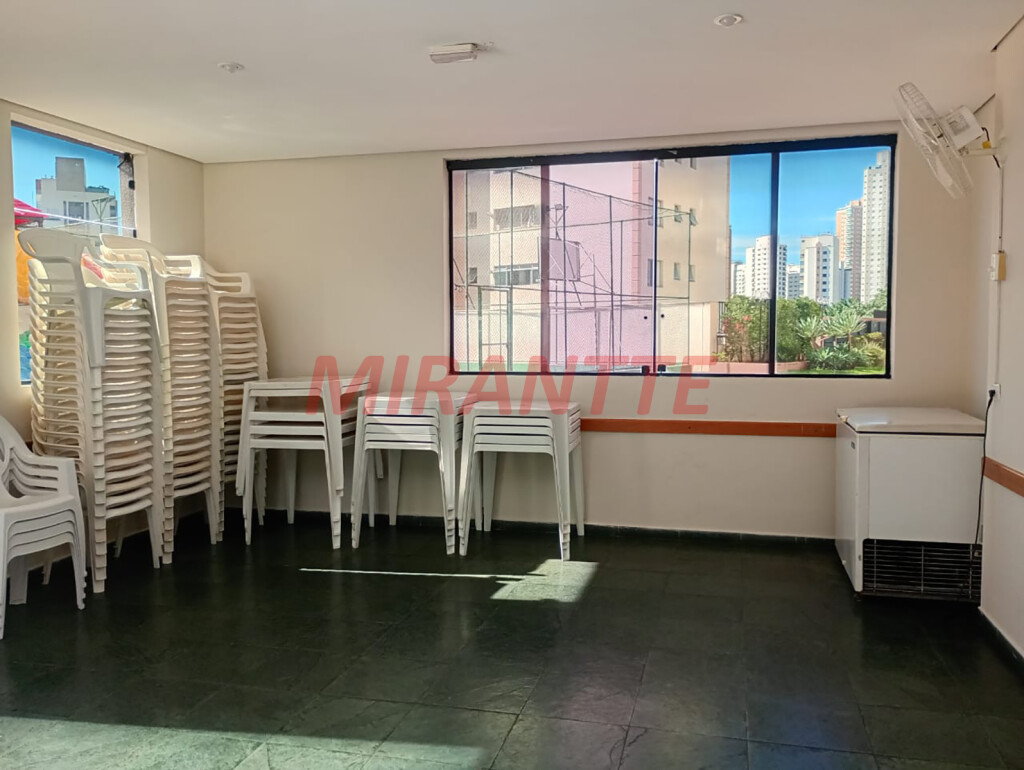 Apartamento de 55m² com 2 quartos em Santana