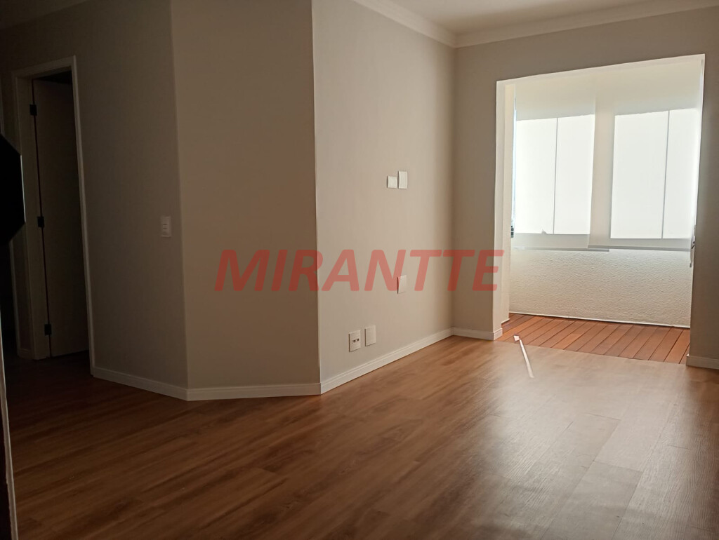 Apartamento de 55m² com 2 quartos em Santana