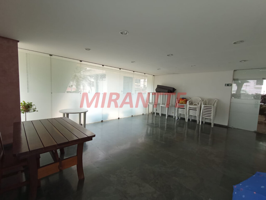 Apartamento de 60m² com 2 quartos em Santana