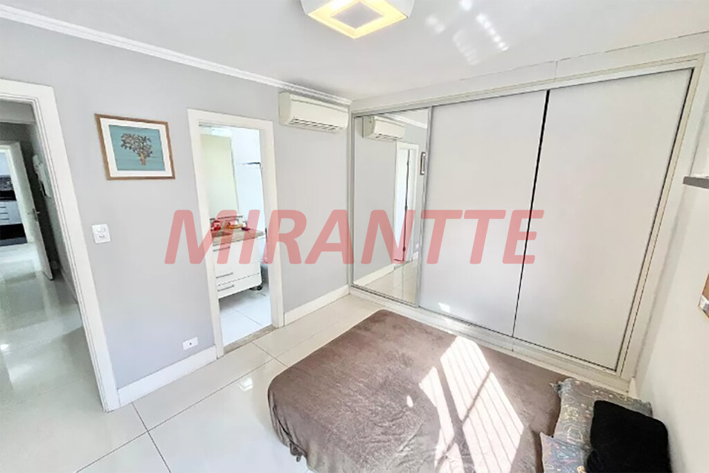 Apartamento de 74m² com 2 quartos em Santana