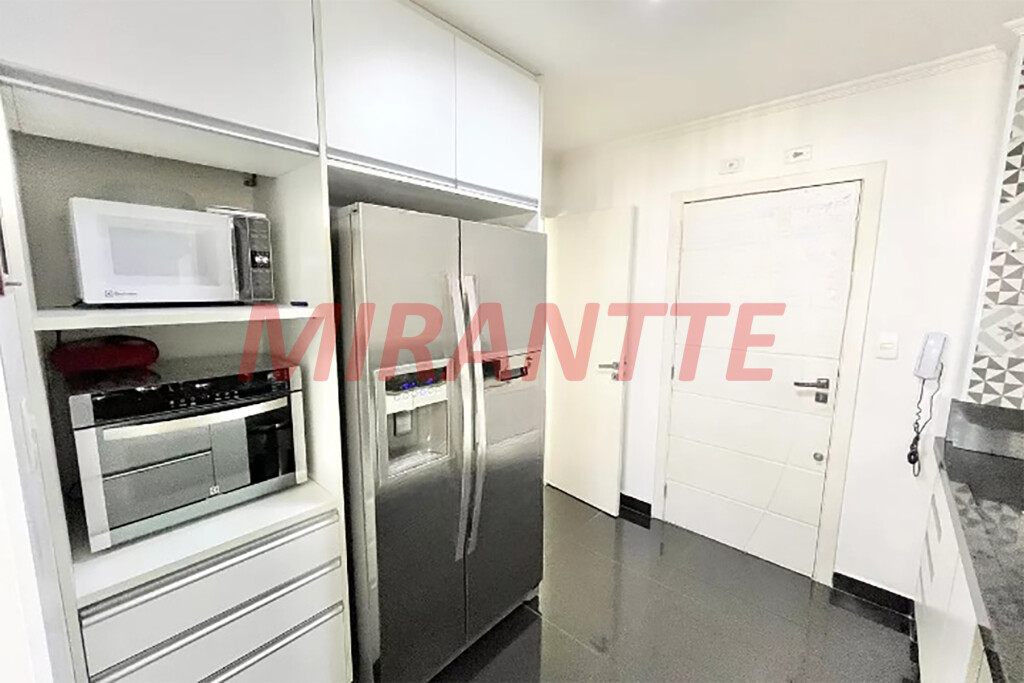 Apartamento de 74m² com 2 quartos em Santana
