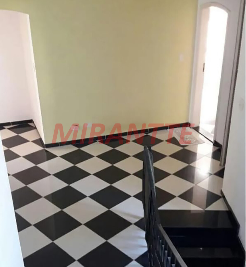 Cond. fechado de 700m² com 4 quartos em Caraguata