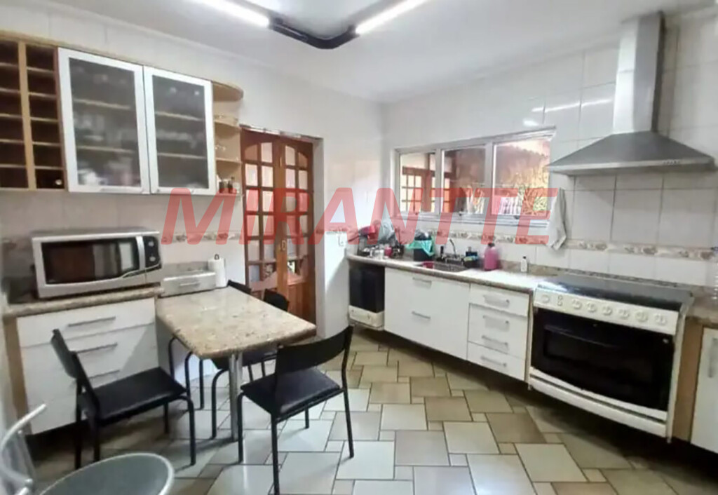 Sobrado de 300m² com 3 quartos em Tucuruvi