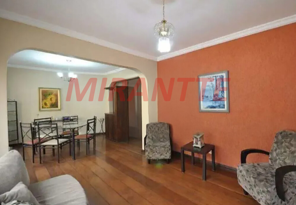 Sobrado de 300m² com 3 quartos em Tucuruvi