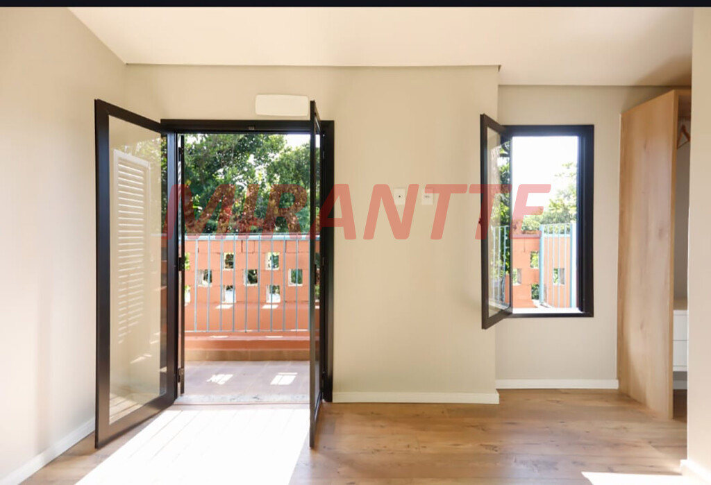 Sobrado de 189m² com 3 quartos em Vila Madalena