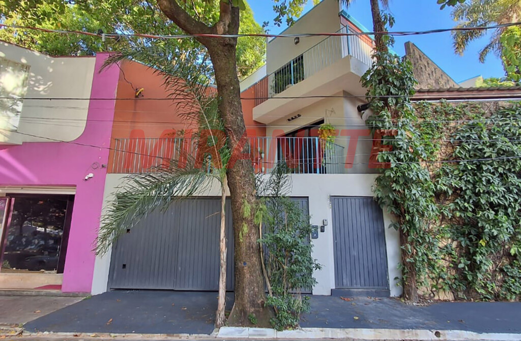 Sobrado de 189m² com 3 quartos em Vila Madalena