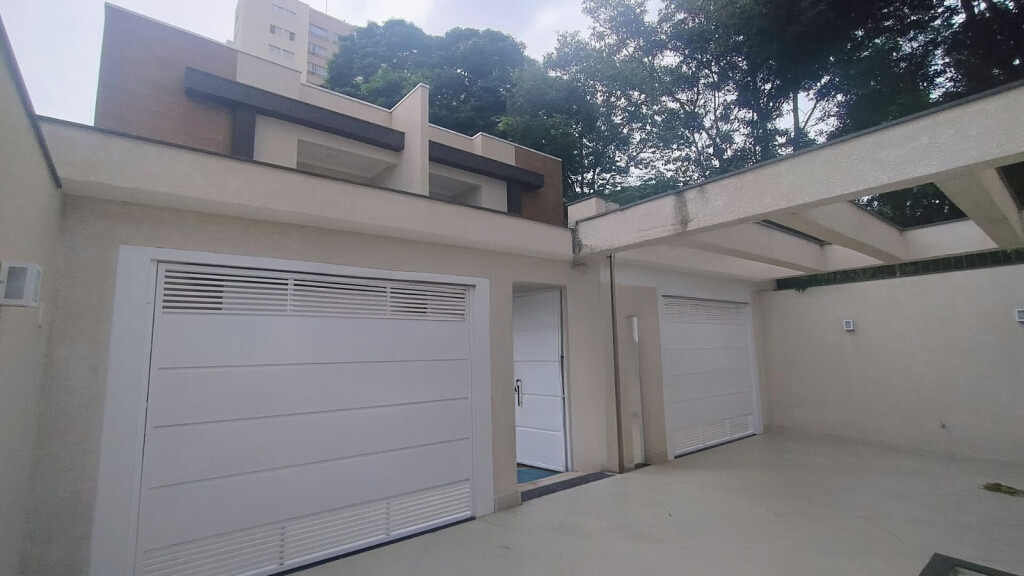Sobrado de 199m² com 3 quartos em Tremembe
