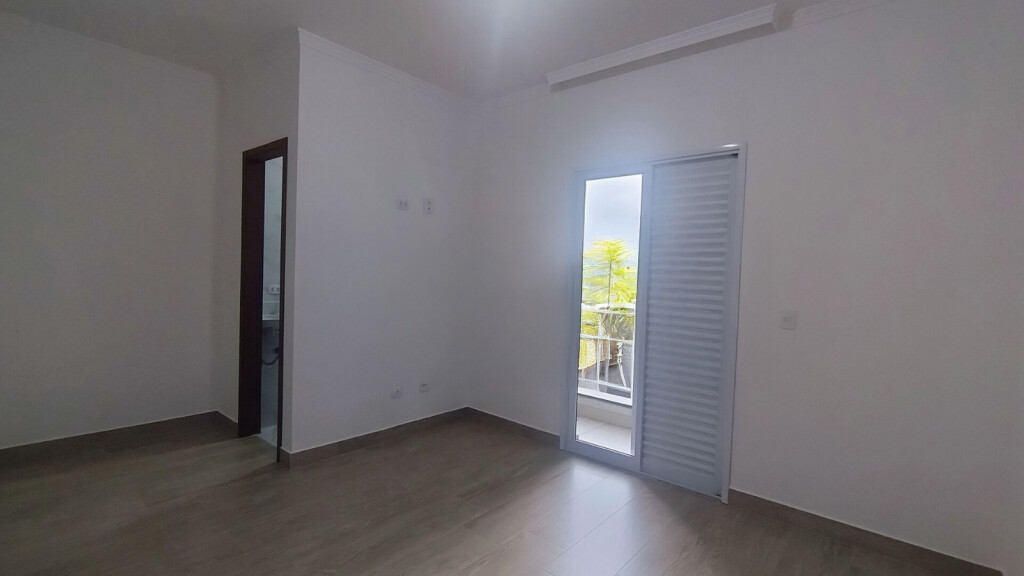 Sobrado de 199m² com 3 quartos em Tremembe