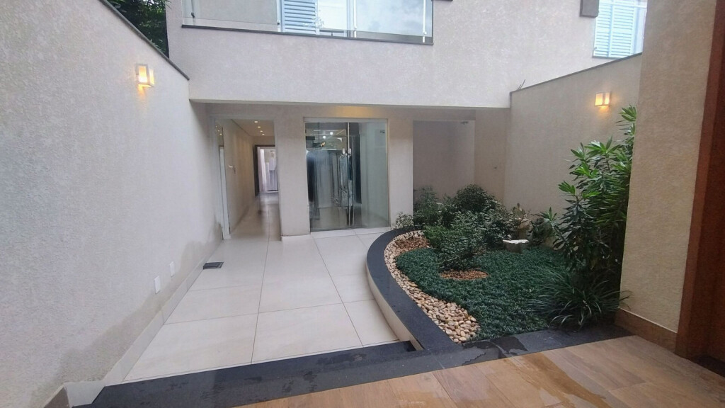 Sobrado de 199m² com 3 quartos em Tremembe
