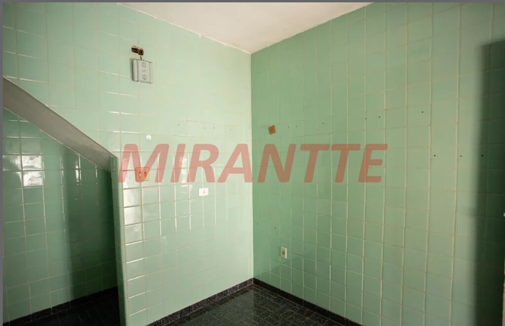Sobrado de 140m² com 2 quartos em Santana