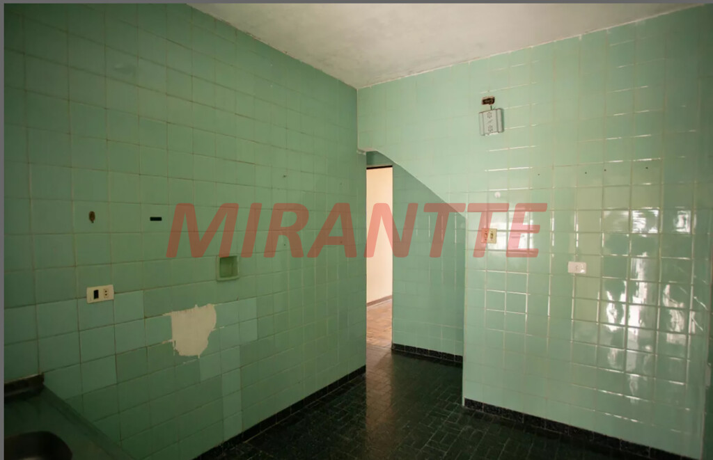 Sobrado de 140m² com 2 quartos em Santana