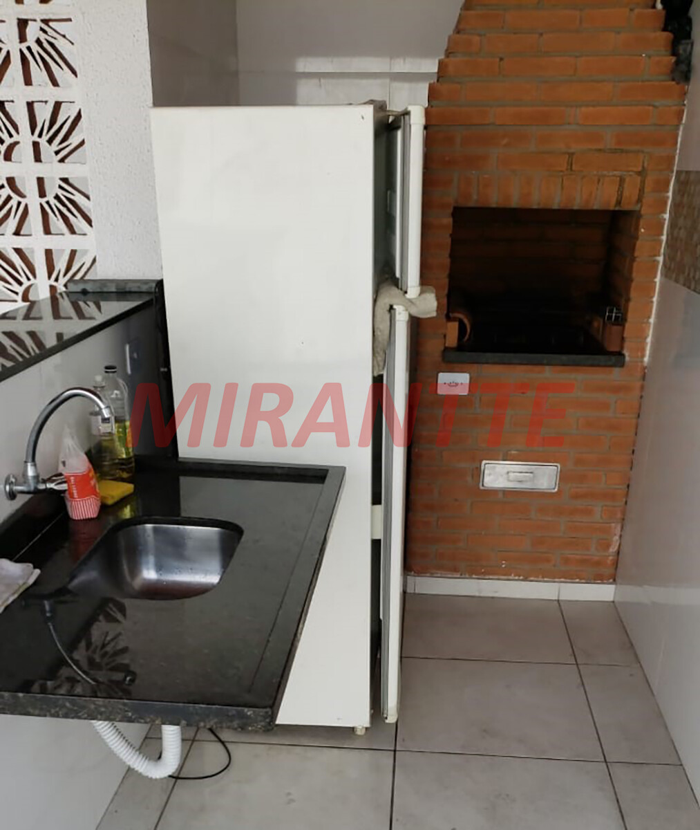 Apartamento de 39m² com 2 quartos em Vila Gustavo