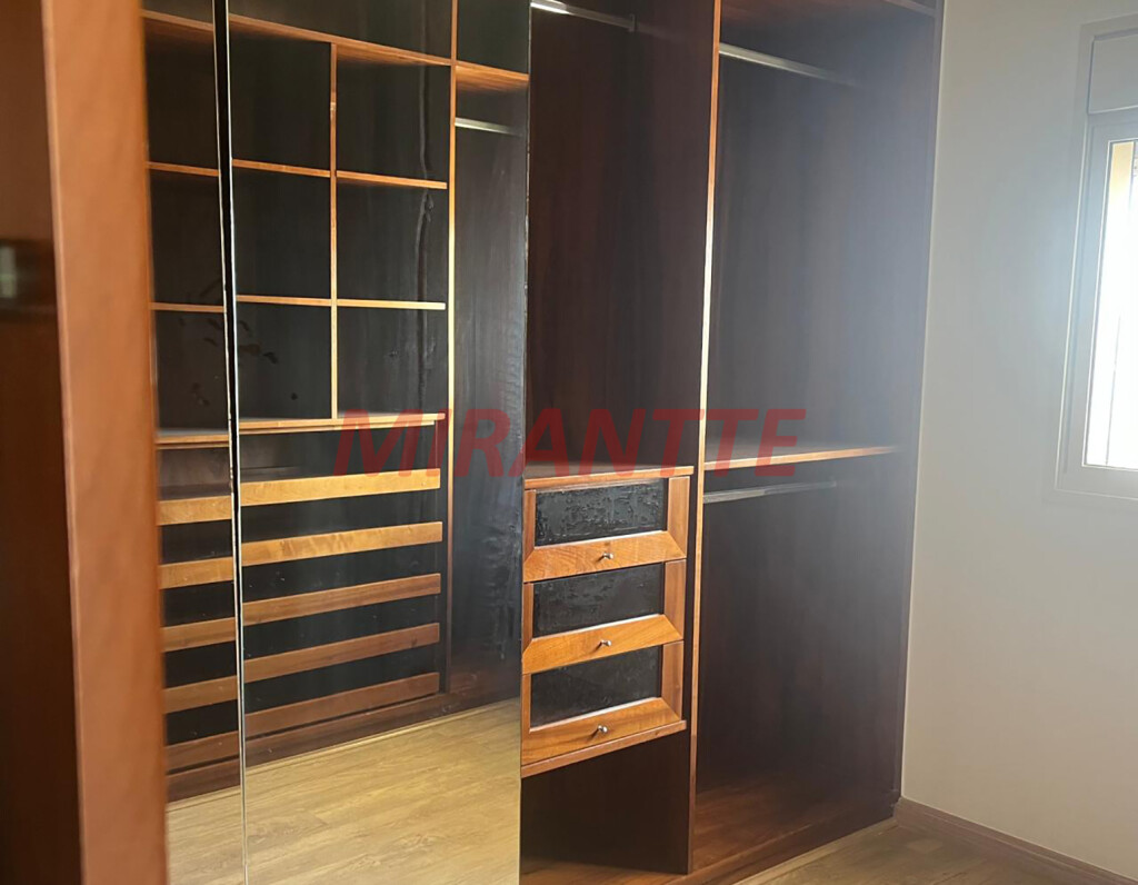 Apartamento de 178m² com 4 quartos em Santana