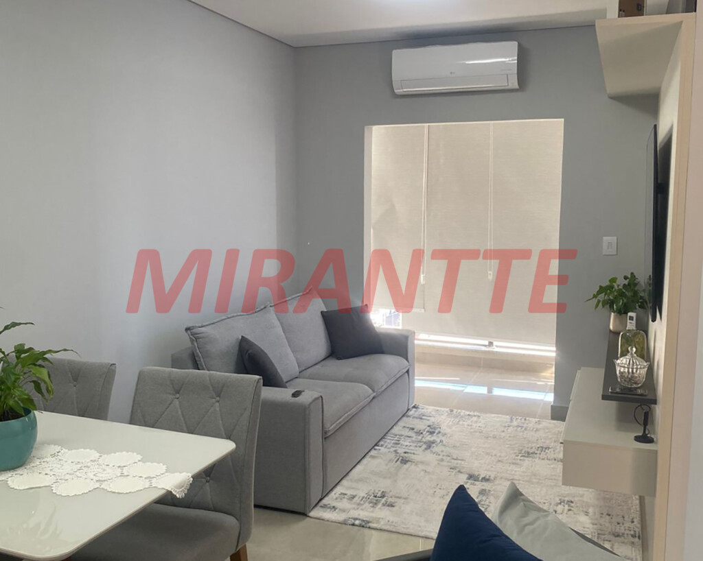 Apartamento de 54m² com 2 quartos em Vila Ester