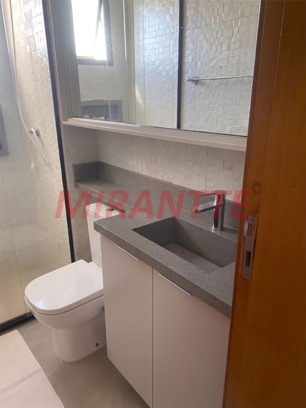 Apartamento de 54m² com 2 quartos em Vila Ester
