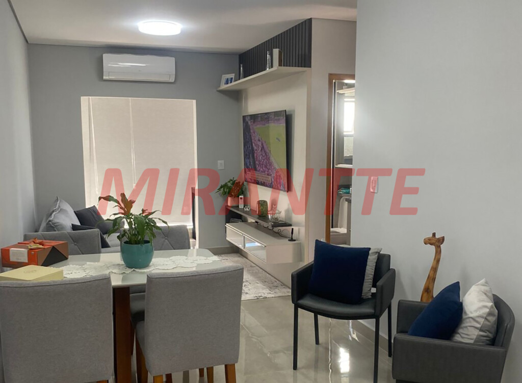 Apartamento de 54m² com 2 quartos em Vila Ester