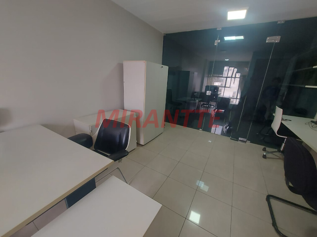 Comercial de 26m² em Santana