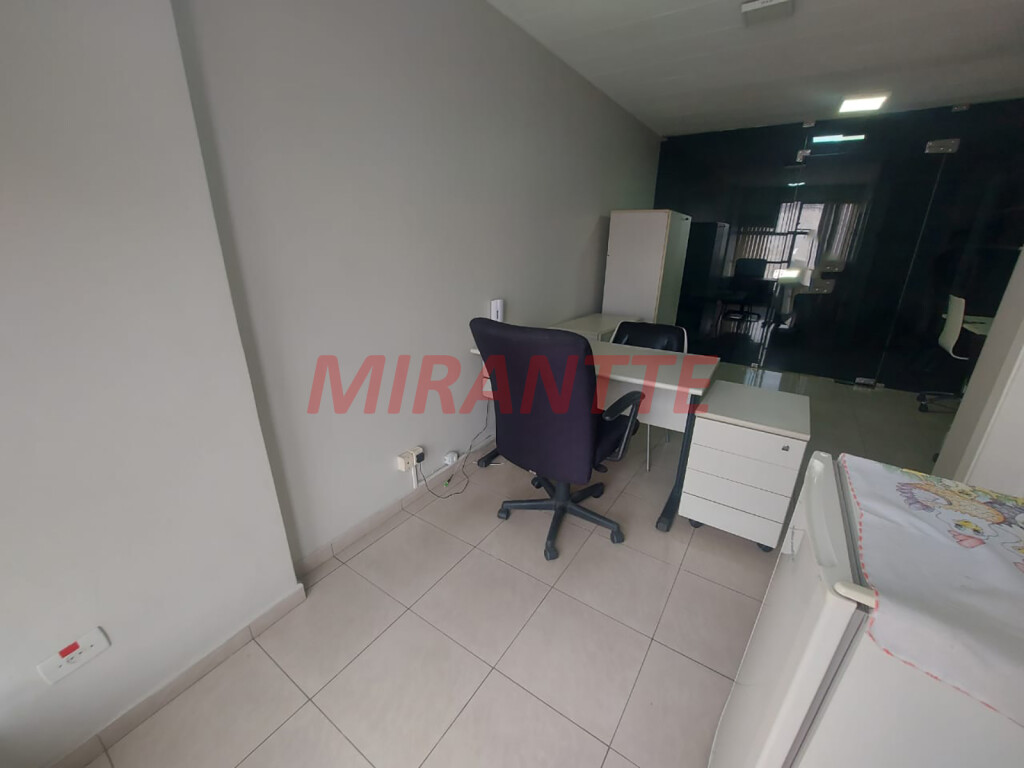 Comercial de 26m² em Santana