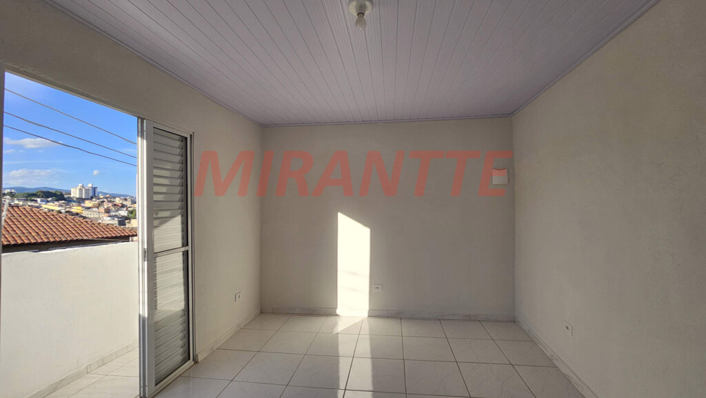 Sobrado de 212m² com 4 quartos em Limão