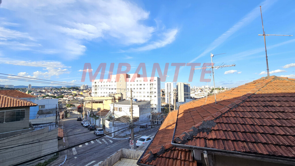 Sobrado de 212m² com 4 quartos em Limão