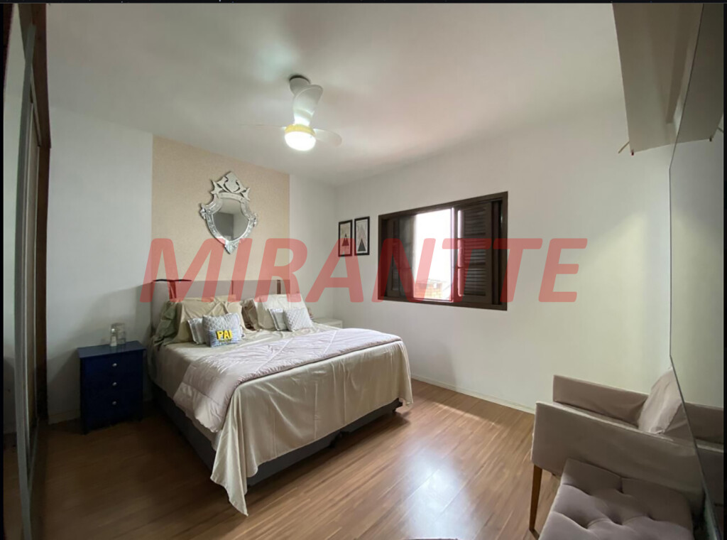 Sobrado de 170m² com 4 quartos em Vila Progresso
