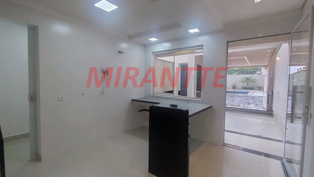 Sobrado de 199m² com 3 quartos em Tremembe
