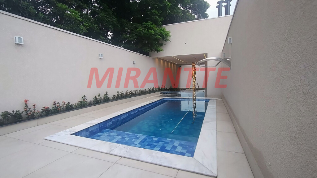 Sobrado de 199m² com 3 quartos em Tremembe