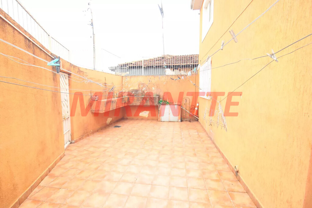 Sobrado de 190m² com 2 quartos em Imirim