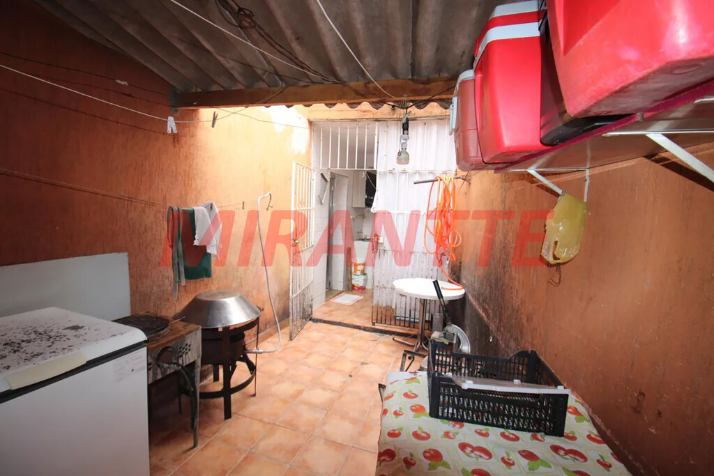 Sobrado de 190m² com 2 quartos em Imirim
