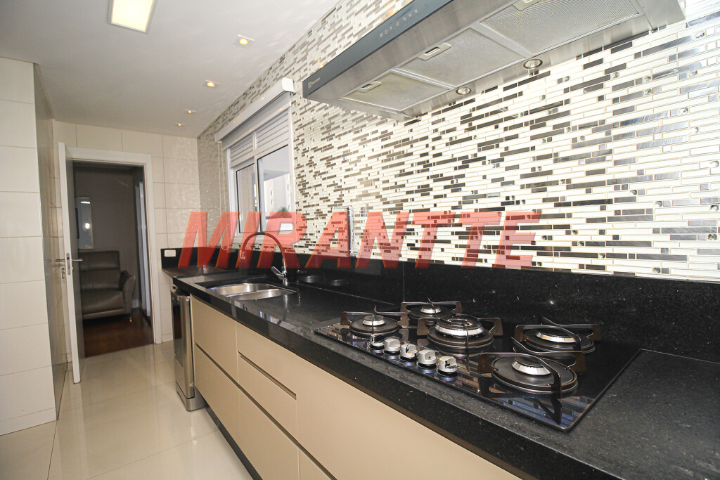 Apartamento de 221m² com 4 quartos em Santa Teresinha