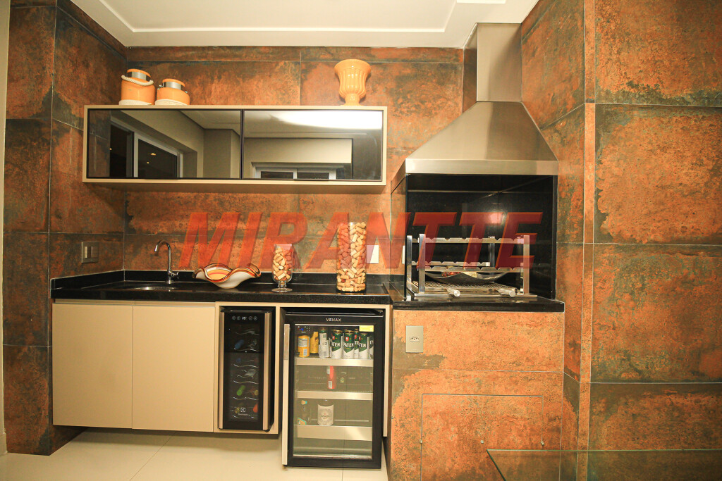 Apartamento de 221m² com 4 quartos em Santa Teresinha
