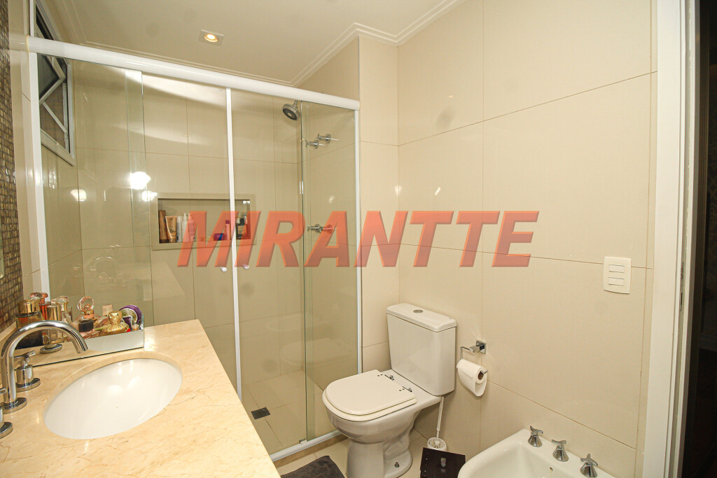 Apartamento de 221m² com 4 quartos em Santa Teresinha