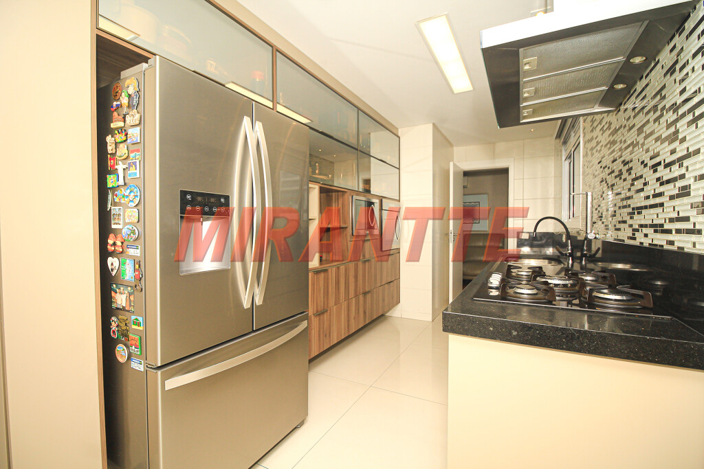 Apartamento de 221m² com 4 quartos em Santa Teresinha