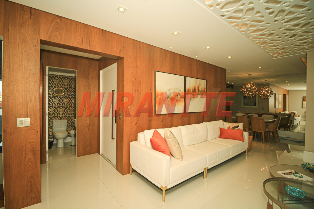 Apartamento de 221m² com 4 quartos em Santa Teresinha