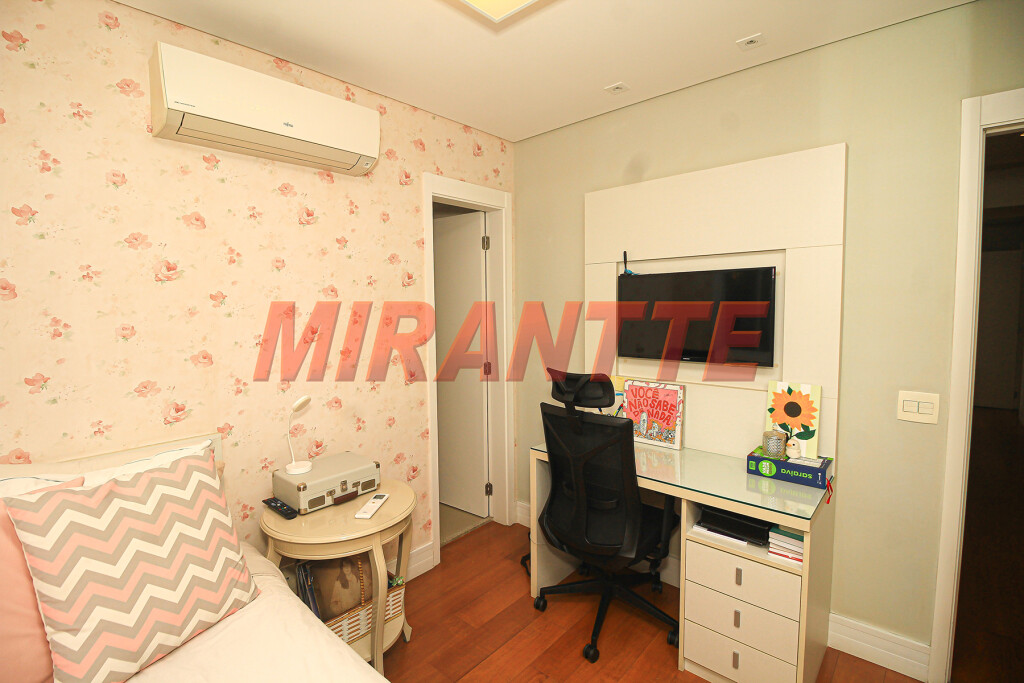 Apartamento de 221m² com 4 quartos em Santa Teresinha