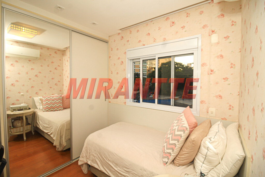 Apartamento de 221m² com 4 quartos em Santa Teresinha