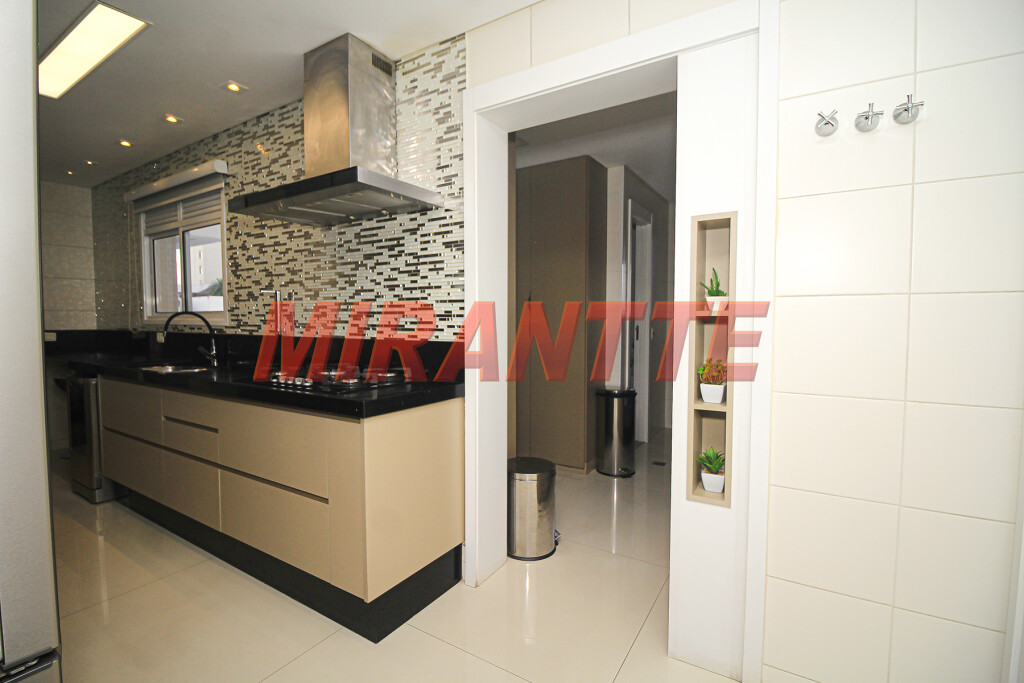 Apartamento de 221m² com 4 quartos em Santa Teresinha