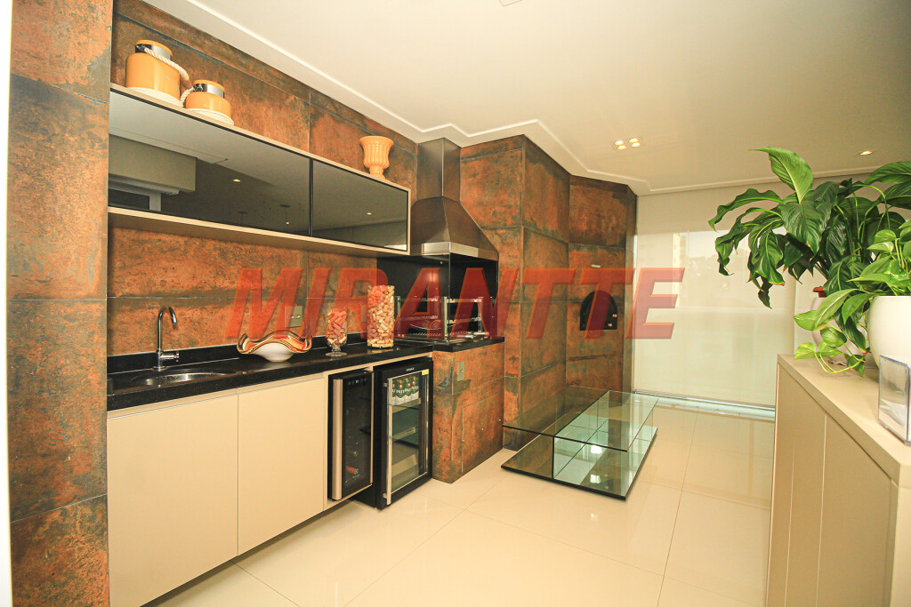 Apartamento de 221m² com 4 quartos em Santa Teresinha