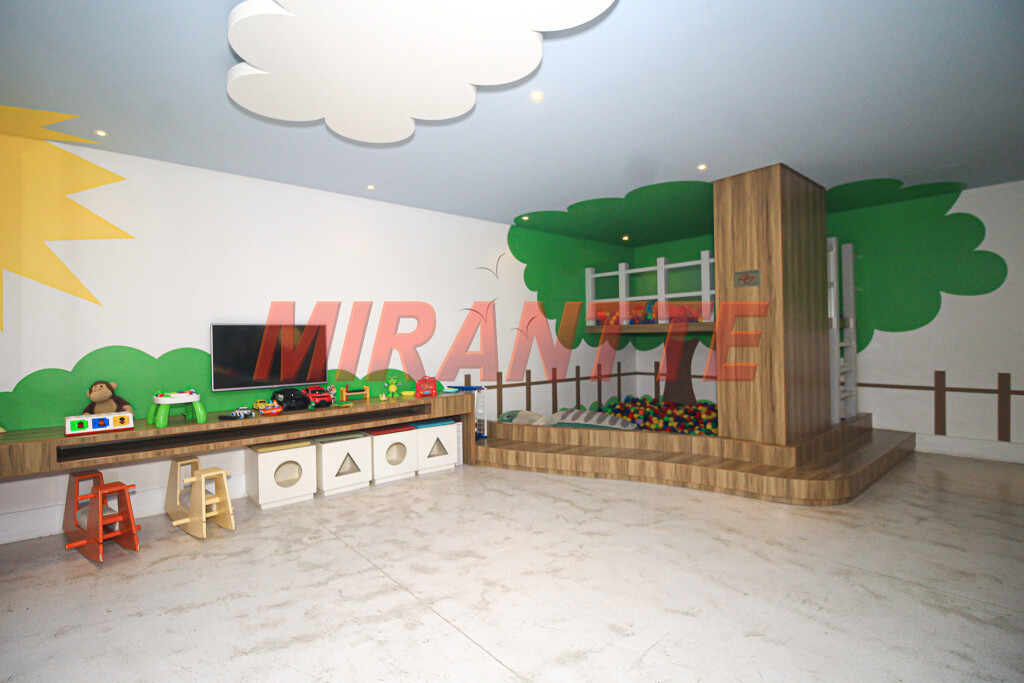 Apartamento de 221m² com 4 quartos em Santa Teresinha