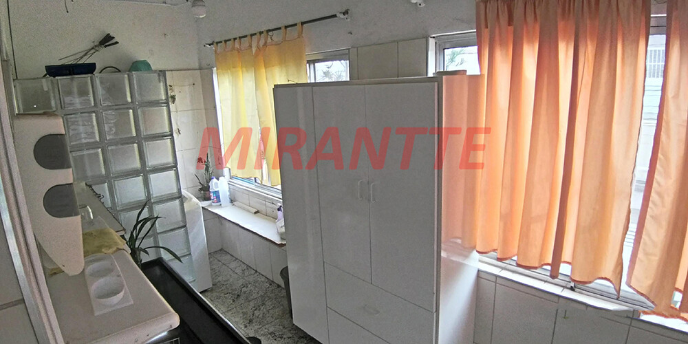 Sobrado de 270m² com 5 quartos em Vila Gustavo