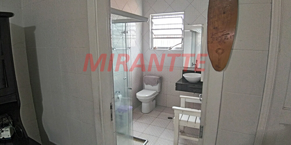 Sobrado de 270m² com 5 quartos em Vila Gustavo