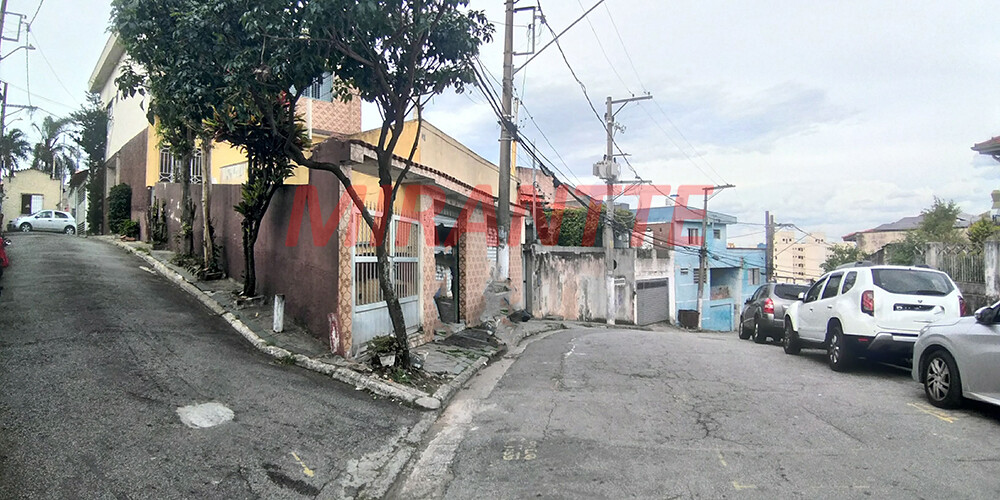 Sobrado de 270m² com 5 quartos em Vila Gustavo