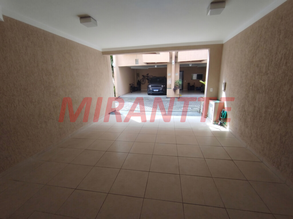 Cond. fechado com 3 quartos em Jardim Leonor Mendes De Barros
