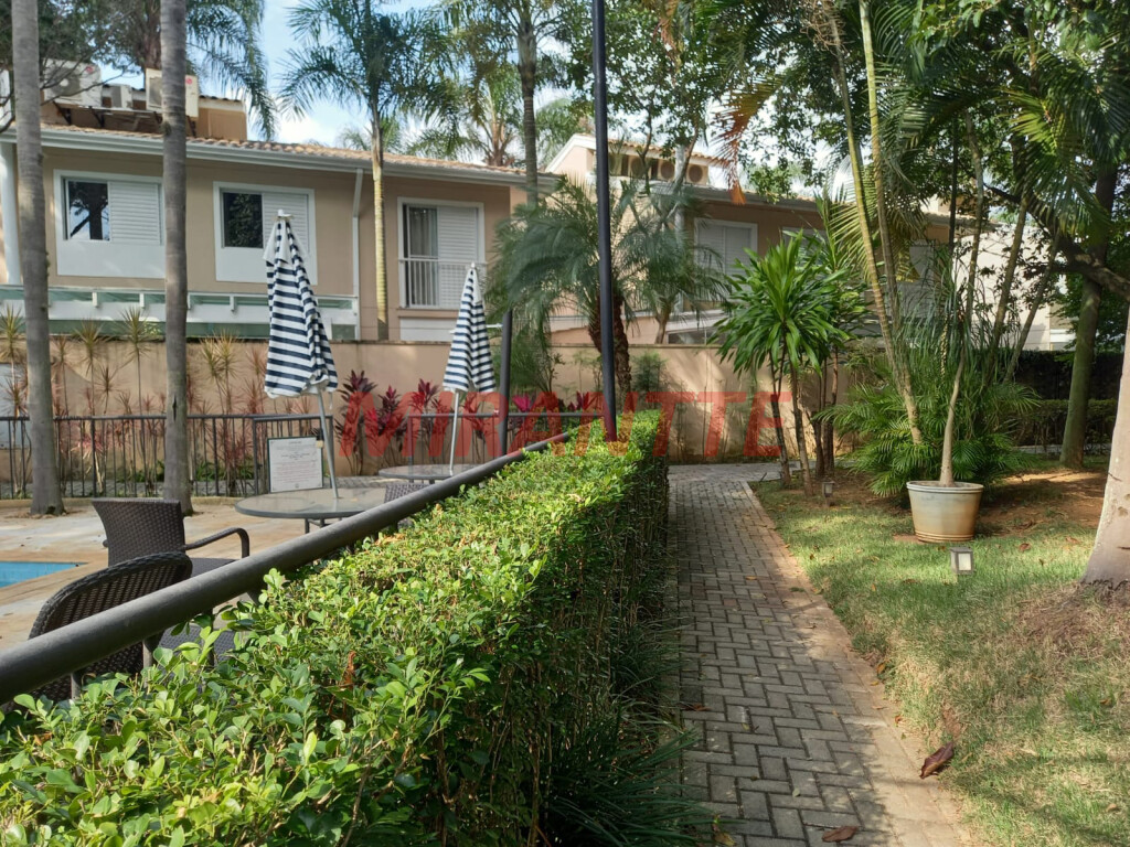 Cond. fechado de 450m² com 4 quartos em Jardim Virginia Bianca