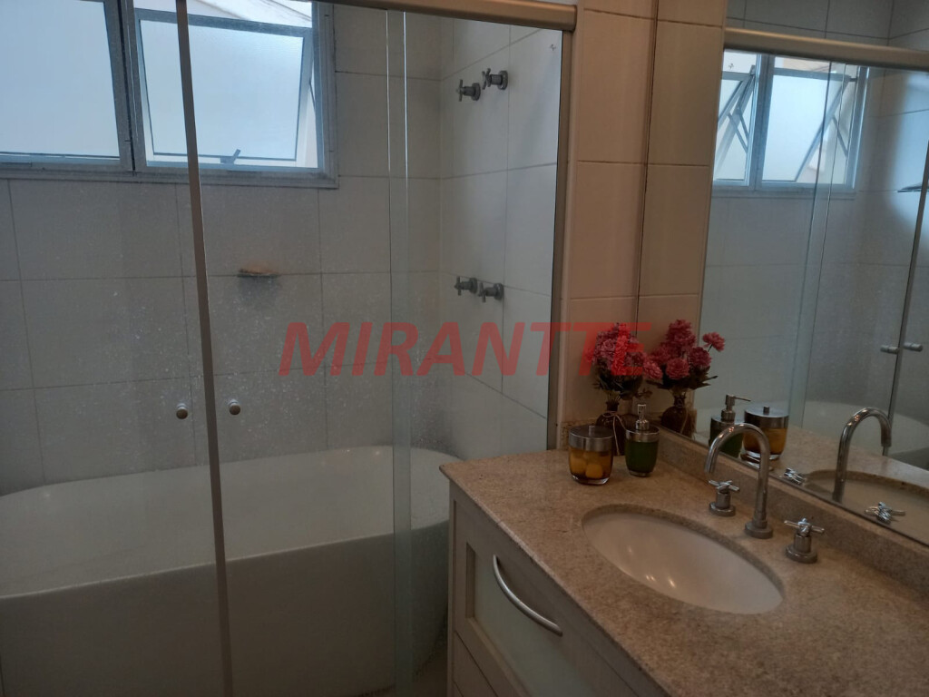 Cond. fechado de 450m² com 4 quartos em Jardim Virginia Bianca